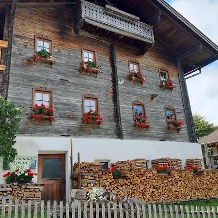 Semesterbostad Grofn *